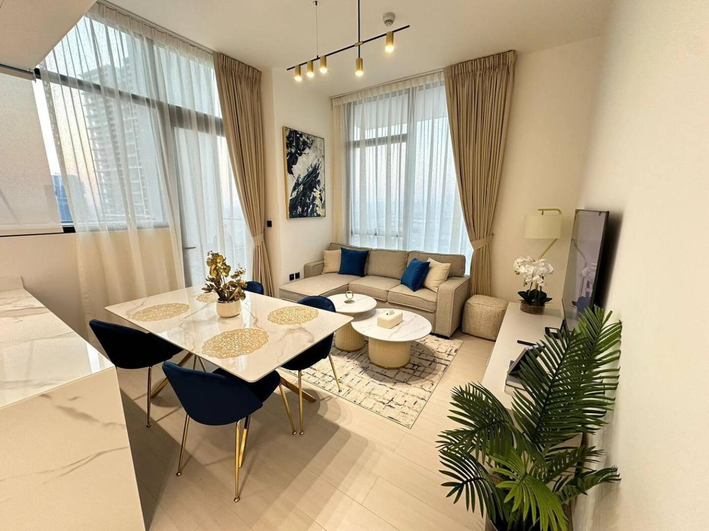 Smart 2br With Private Pool In Jvc Appartement Dubai